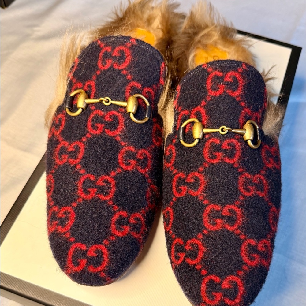 Gucci Princetown Mules size 8 (men’s) Red and Navy with Fur Trim.